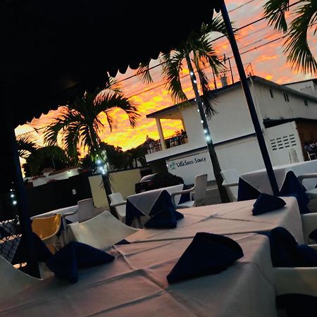 Hotel Restaurante Thomas Boca Chica Exterior foto